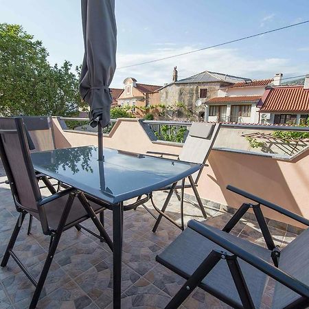 Apartmani Pod Nehajem เซนญ์ ภายนอก รูปภาพ
