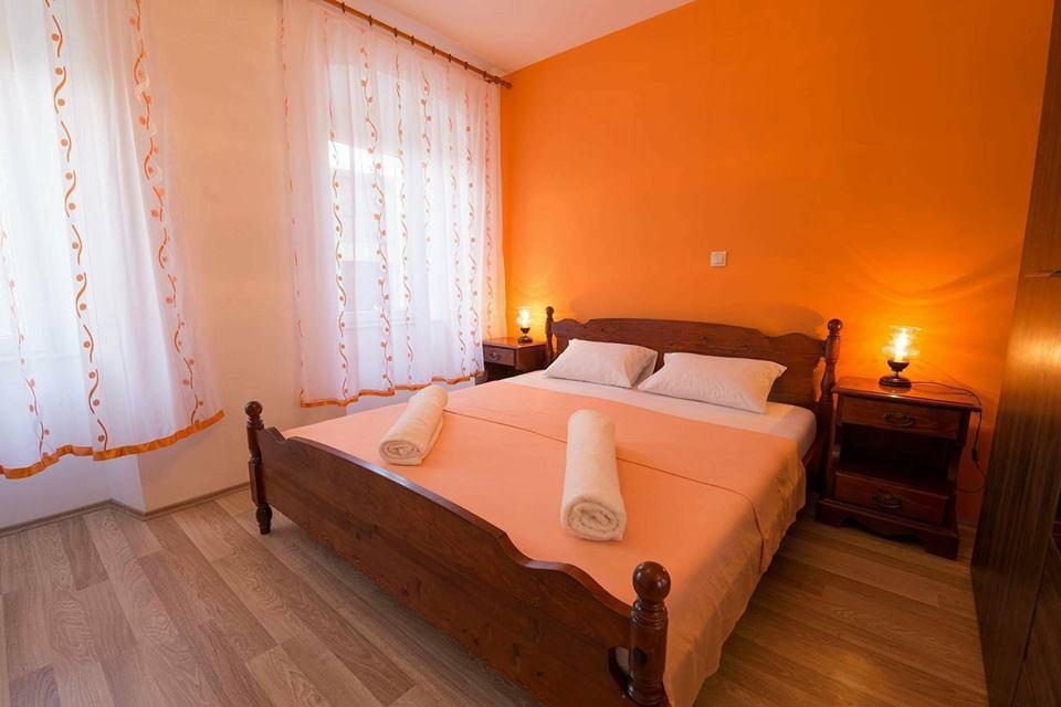 Apartmani Pod Nehajem เซนญ์ ภายนอก รูปภาพ