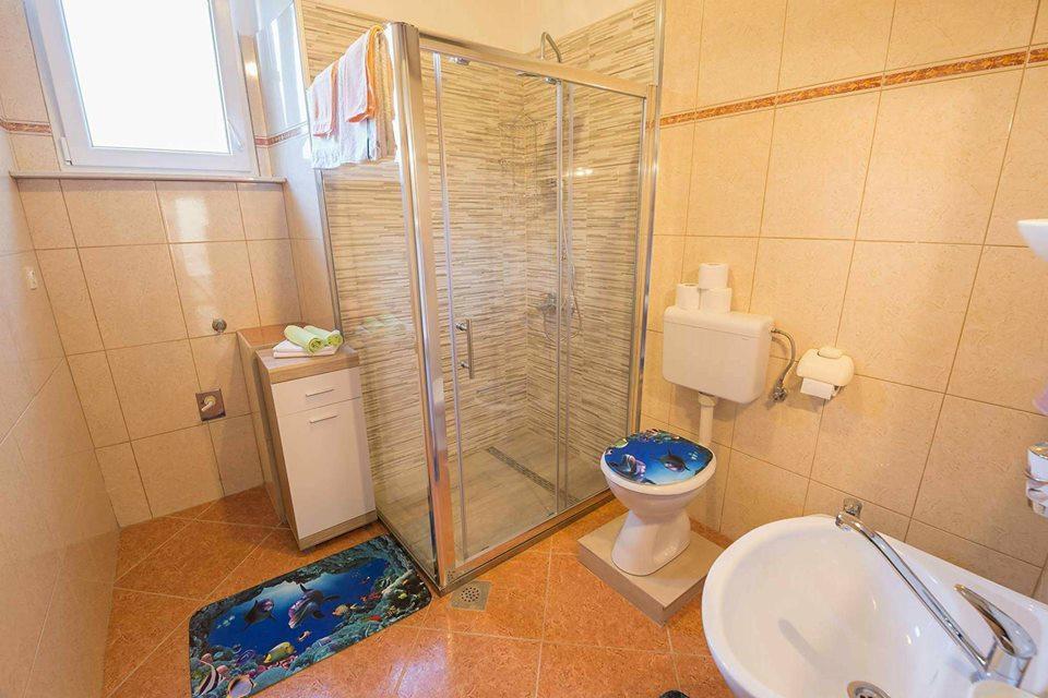 Apartmani Pod Nehajem เซนญ์ ภายนอก รูปภาพ